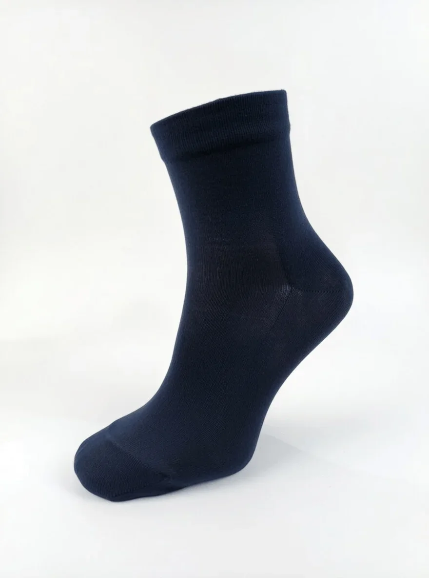 WeWeus chaussettes pour homme — coupe ultra fine, fibre de bambou naturelle 269L · Bleu marine